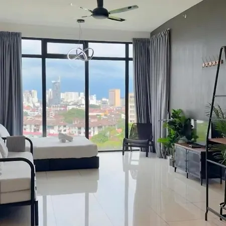 Beacon Executive Suite - City View - By Iz George Town Exterior photo