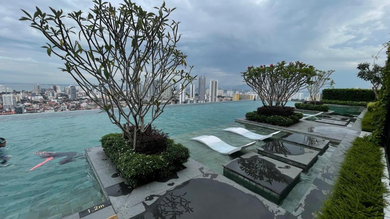 Apartment Beacon Executive - View - By Iz George Town