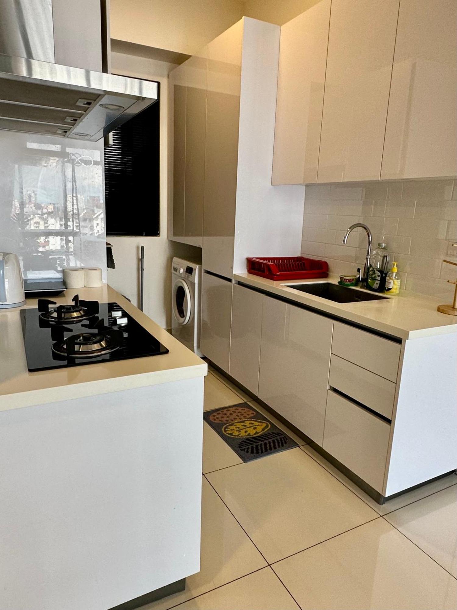 Apartment Beacon Executive - View - By Iz George Town